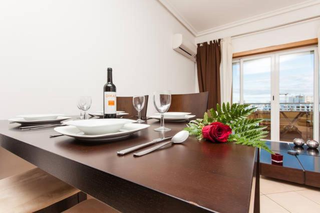 Casa Sol, Fast Wifi, Airco, Swimming Pool Near The Beach Praia Da Rocha Портиман Экстерьер фото